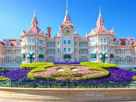 Disneyland Hotel Garden